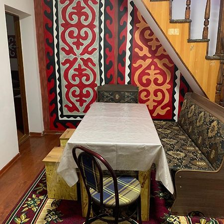 Bozui Hostel Biškek Exteriér fotografie
